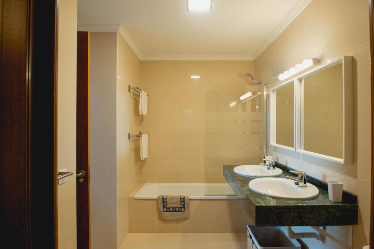 Stylish 6 Bedroom Villa Princesa - Hot Tub - Heated Pool - Near Beach & Waterparks Playa Blanca  Ngoại thất bức ảnh